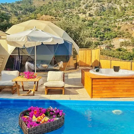 Kabak Freedom Deluxe Hotel