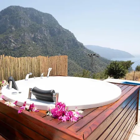 Kabak Freedom Deluxe Hotel *