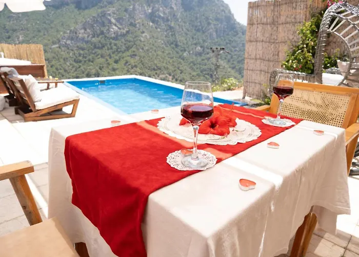 Kabak Freedom Deluxe Hotel *